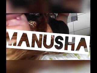 Indian Shemale  Manusha sucking added to swallowing cum..!